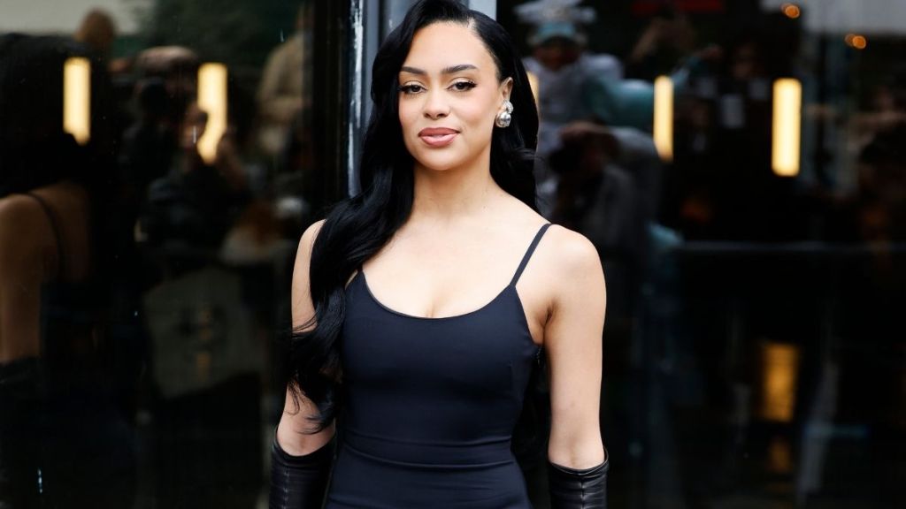 Influencer Kristy Sarah Debuts Dramatic Burgundy ‘Revenge’ Look