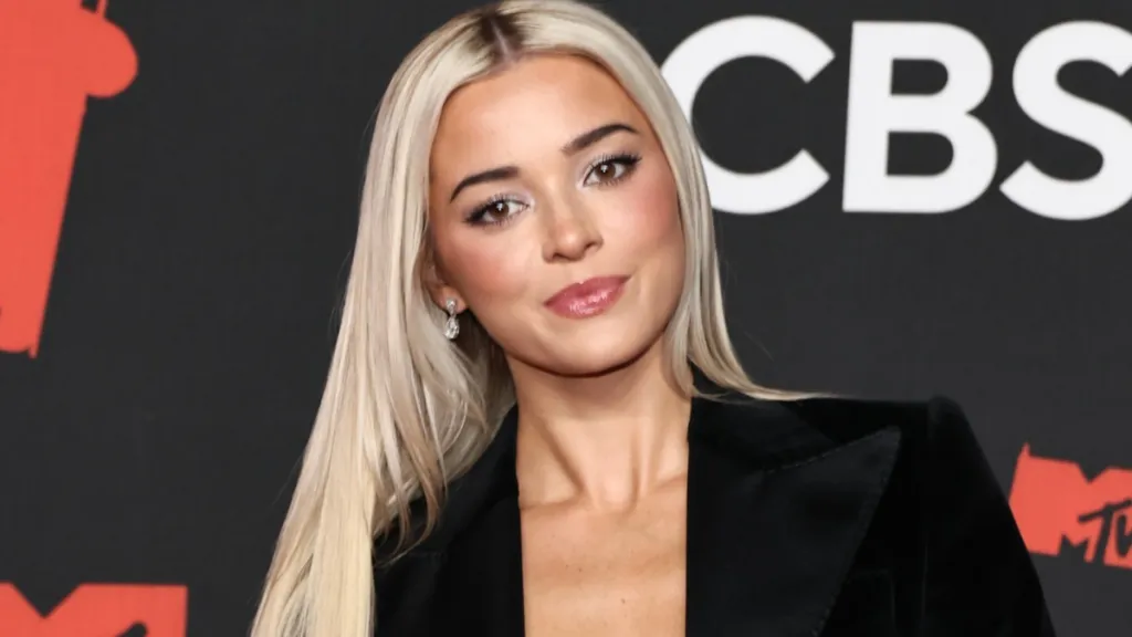 Livvy Dunne bra top shorts