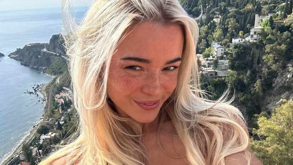 Livvy Dunne’s Bold Cutout Bikini Has Fans Saying ‘ICON’