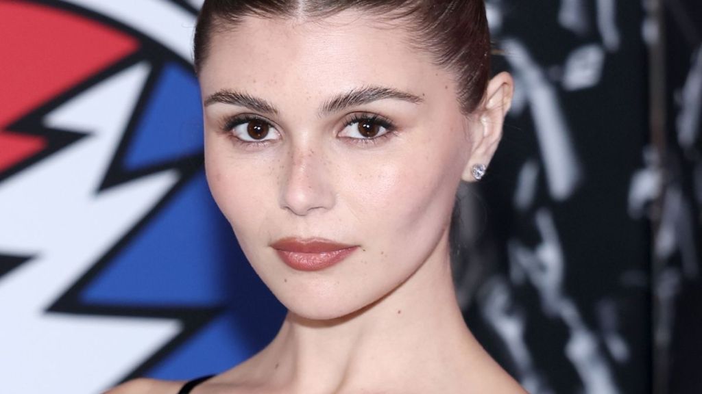 Olivia Jade Shares Sunlit Selfie in Classic Black Bikini