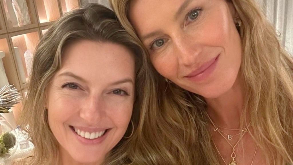 Gisele Bundchen necklace baby name