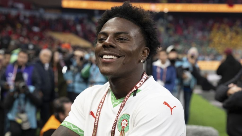 IShowSpeed Gifting iPhone To Blind Fan Wins Over the Internet