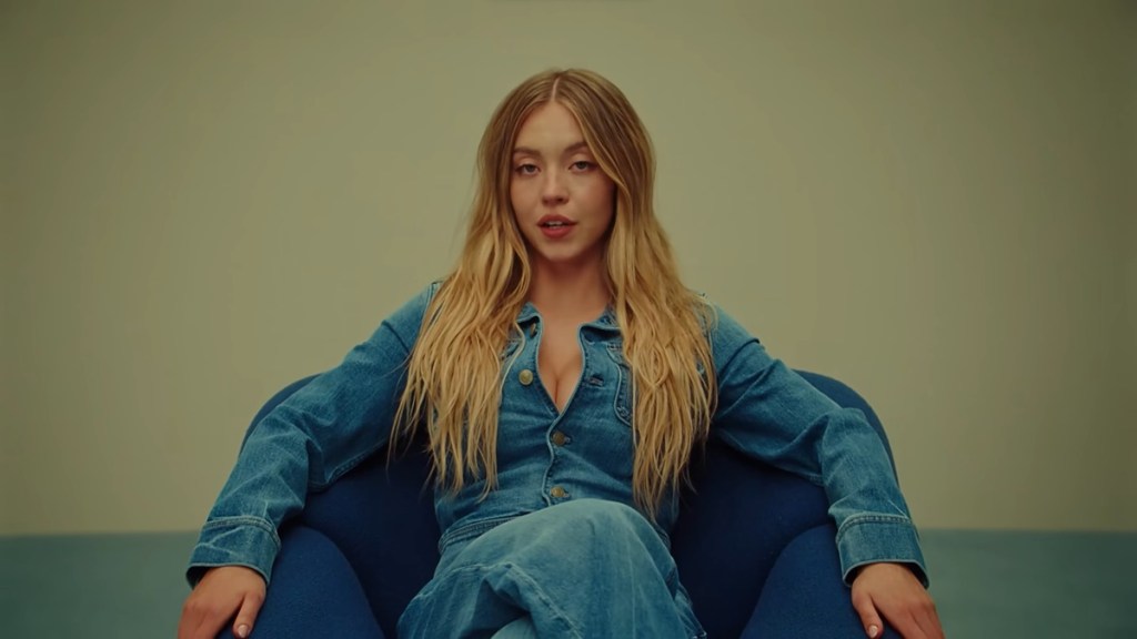 Sydney Sweeney Rocks American Eagle Jeans in Winter After Controversy