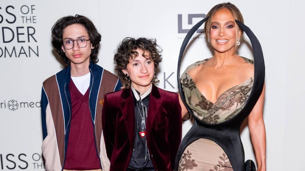 Jennifer Lopez Feels Like This About Her Twins Going to College
