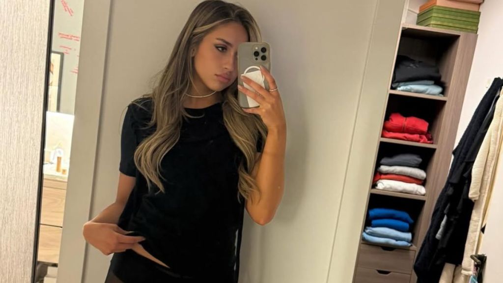 Tate McRae’s String Bikini Look Is As Bold As It Gets