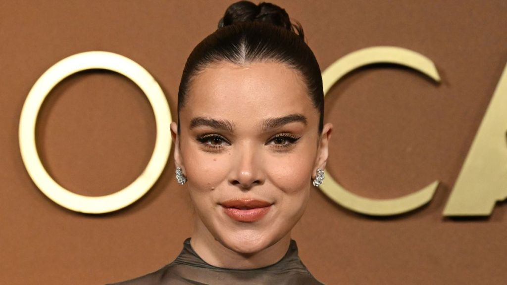 Pregnant Hailee Steinfeld Treats Fans to a Cute Bump Photo