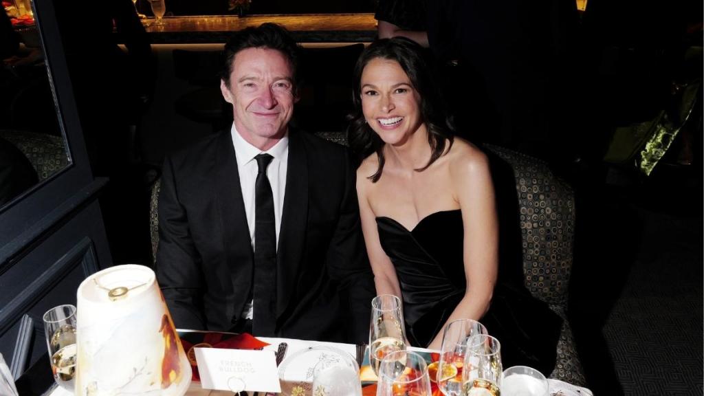 Hugh Jackman & Sutton Foster Engage in Holiday PDA on the Beach