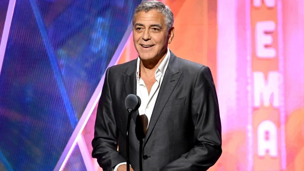 George Clooney Speaks French at Golden Globes Amid Donald Trump’s Dig