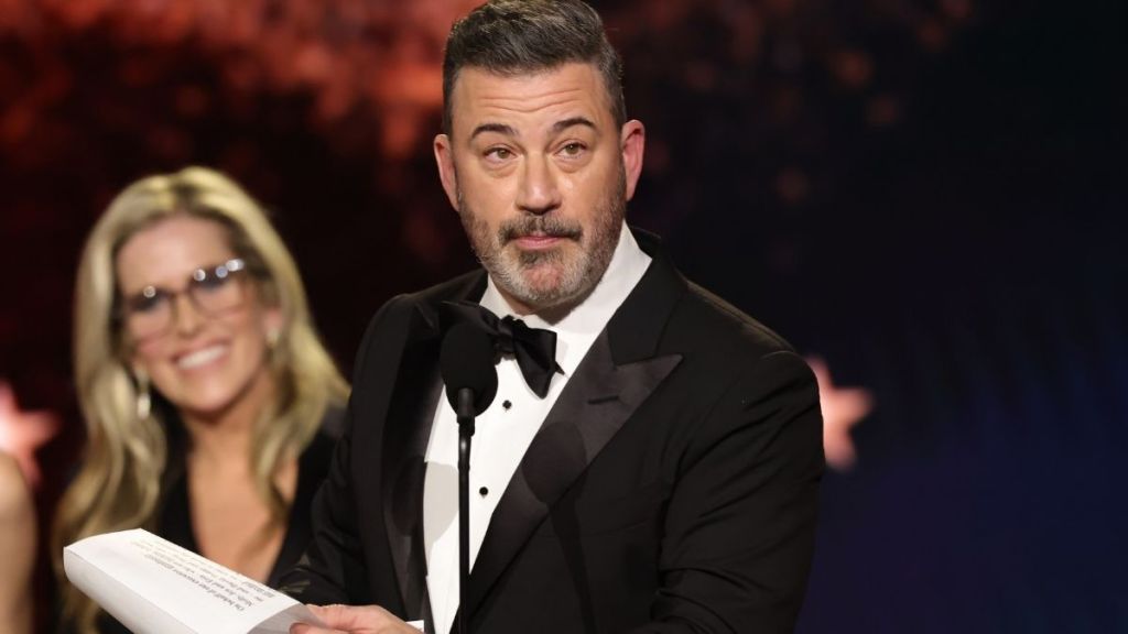 Jimmy Kimmel Says He'll Award Donald Trump With This Trophy