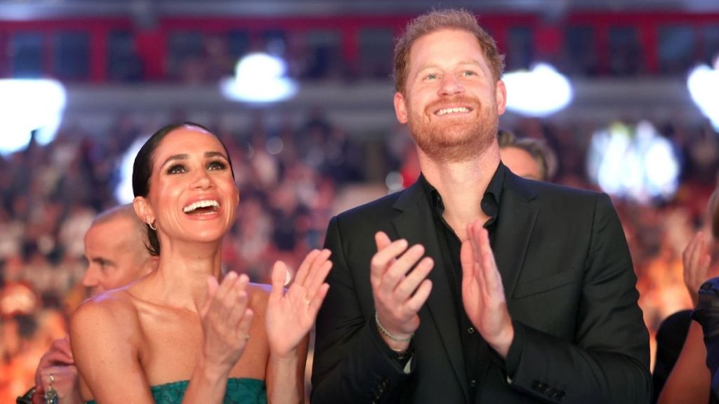 Royals Avoided 'Major Unease' With Sussexes Skipping Royal Festivities — Source