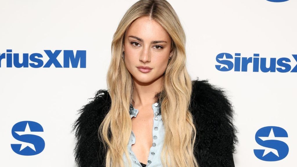 Grace Van Patten’s Calvin Klein Underwear Look Gets Cozy With Sweater