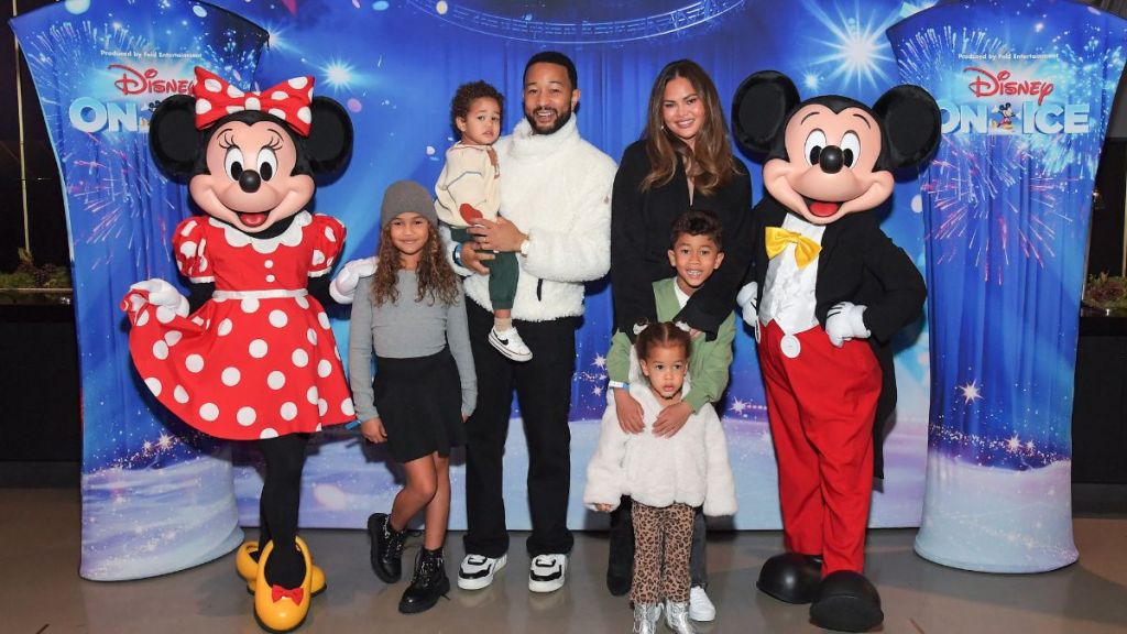 Chrissy Teigen Has 'Miracle Moment' With Kids in Photo