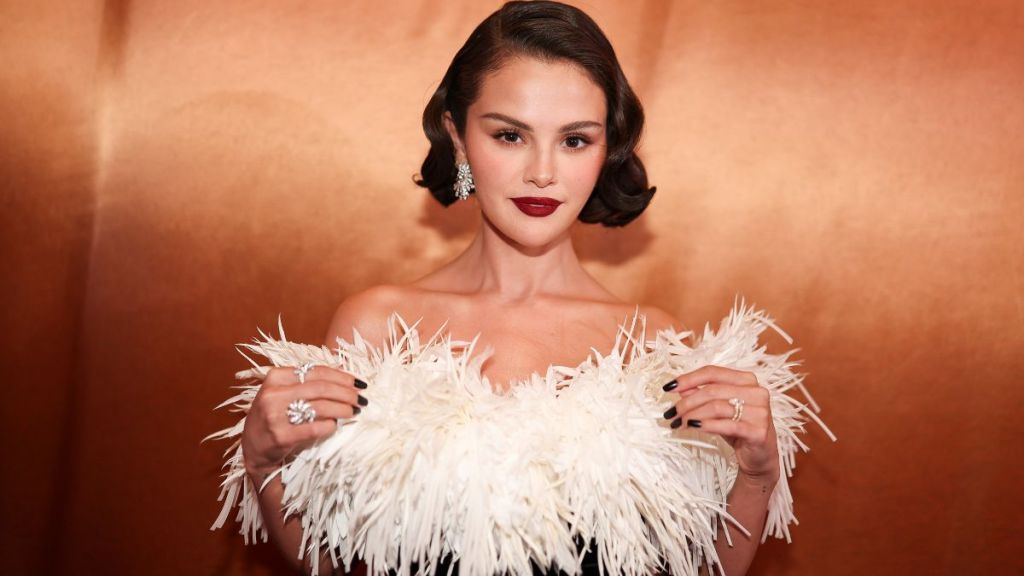 Selena Gomez's Tassle Skirt Is Perfect for Date Night