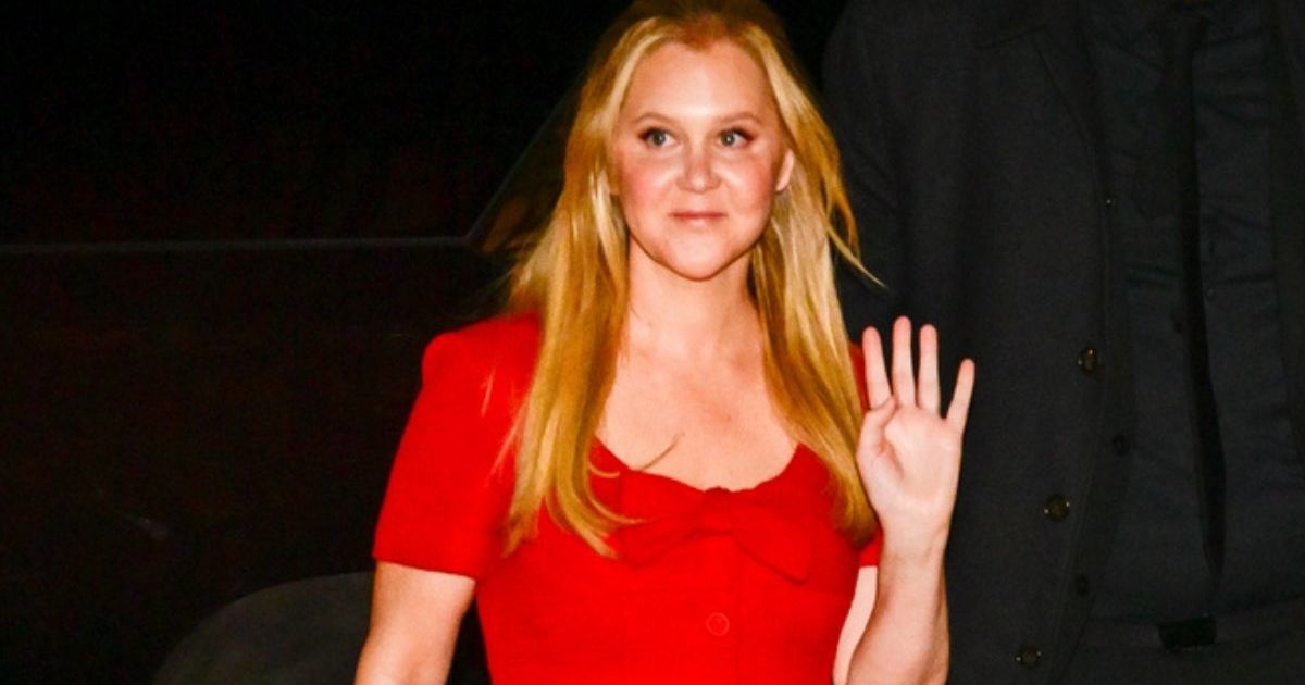 Amy Schumer’s Bikini Photos Mark a Really Flirty Start to&hellip;
