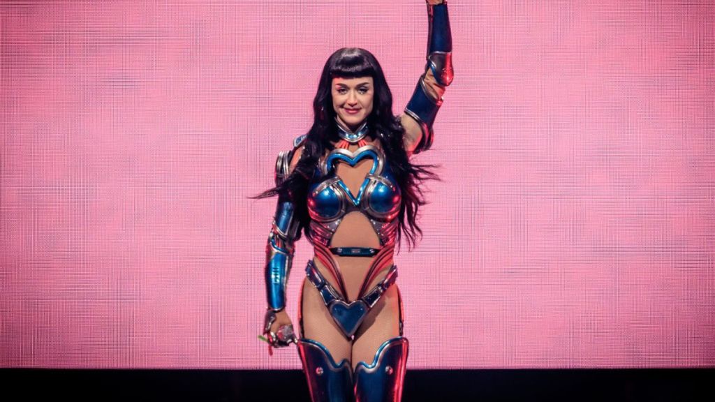 Katy Perry's Strapless Iridescent Gown's Bodice Uses Mother of Pearl