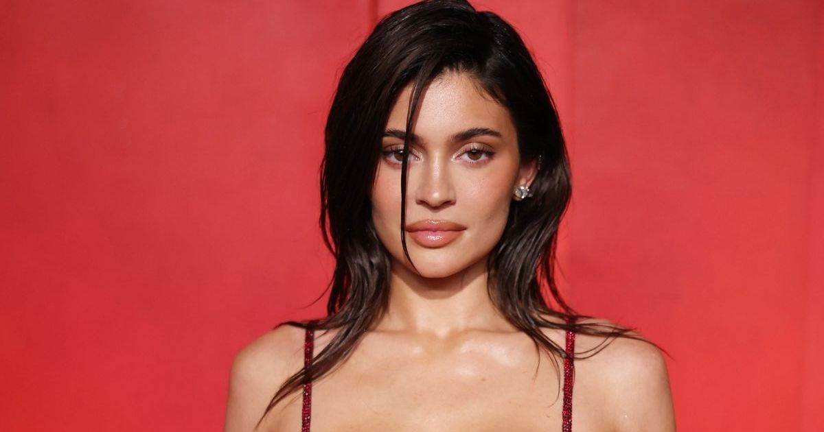 Kylie Jenner’s Glossy Accessory Completes Super Bold Vinyl Dress Look