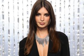 Emily Ratajkowski Posing in Lacy Lingerie-Garter Set Goes Viral