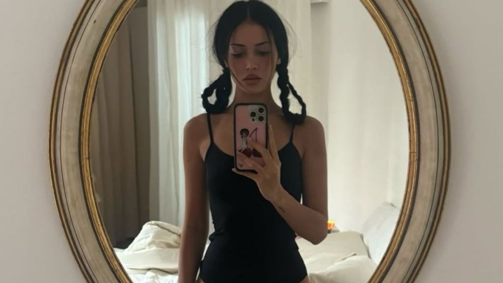 Cindy Kimberly’s Thong Is Held up by Just Strings in Bikini Photos