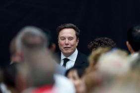 Pop Singer Says She Hated Elon Musk 'Before It Was Cool'