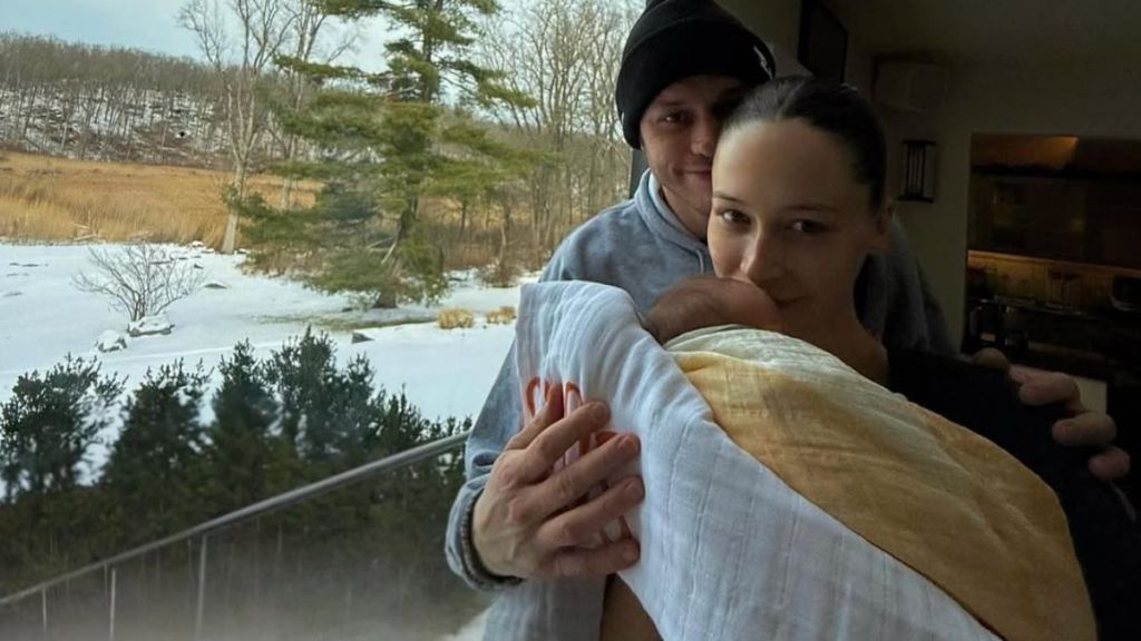 Pete Davidson & Girlfriend Aren’t Ruling Out Marriage or Baby No. 2