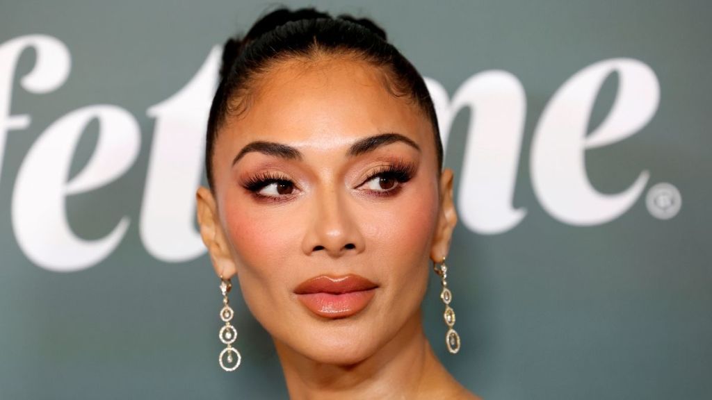 Nicole Scherzinger Celebrates Vacation With White-Bikini Dance