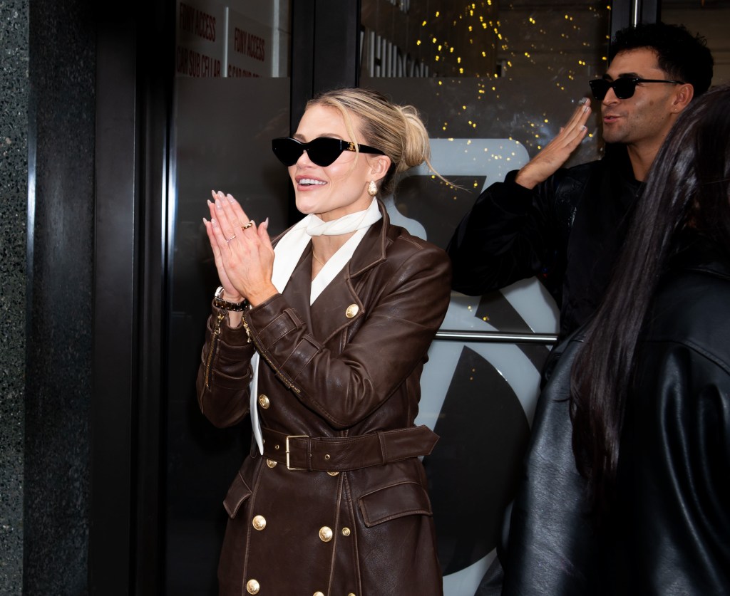 Witney Carson son flight