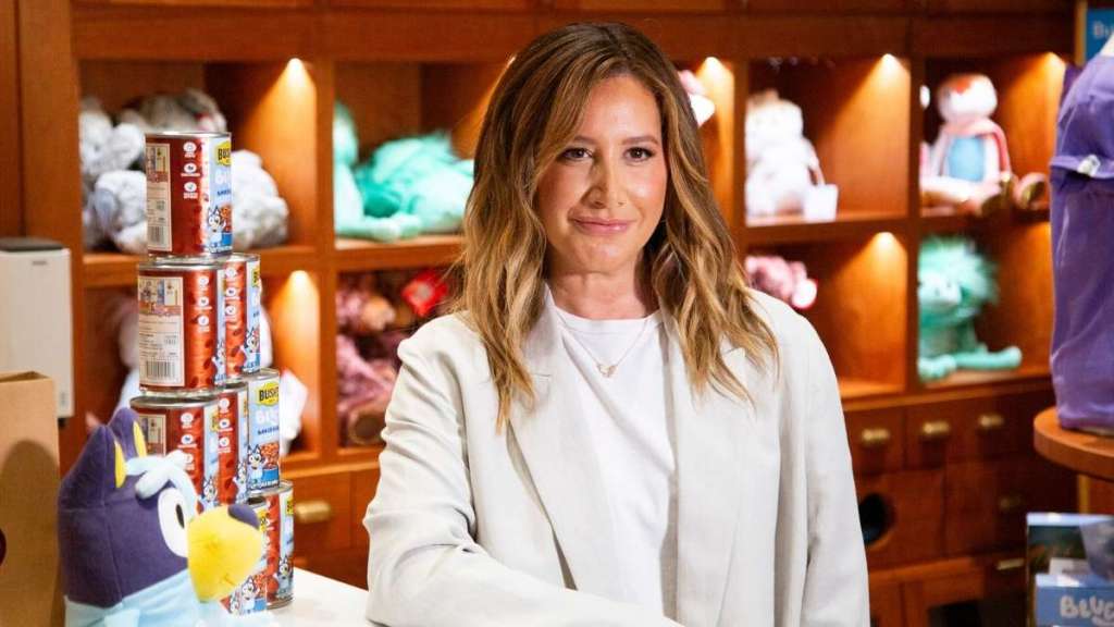 Ashley Tisdale 'Leaning Towards' Capitalizing on Mom Group Essay — Source
