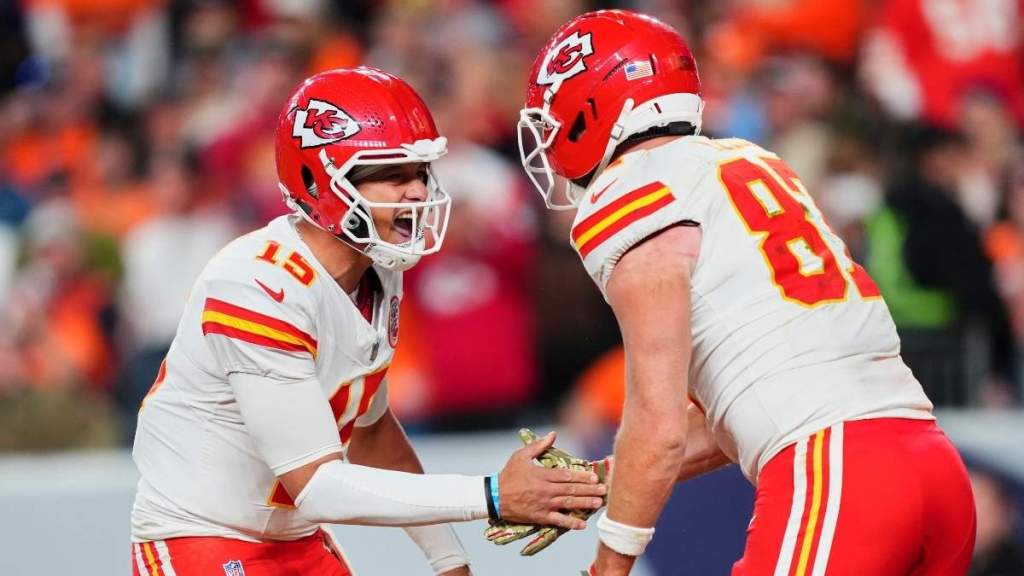 Chiefs’ Patrick Mahomes Celebrates Travis Kelce’s Major Career Feat