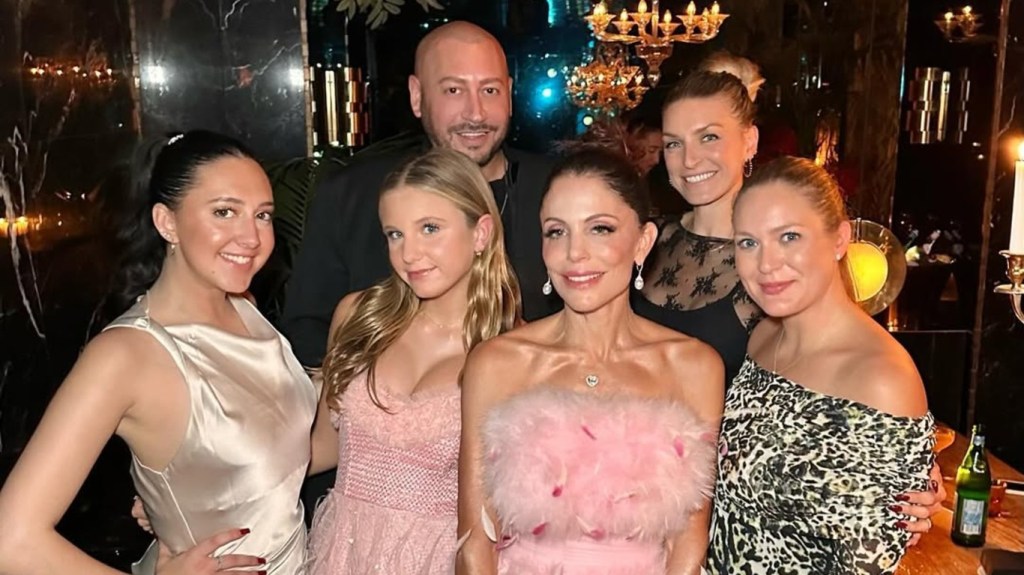 Jasen Kaplan and Bethenny Frankel pose with Bryn Hoppy and others