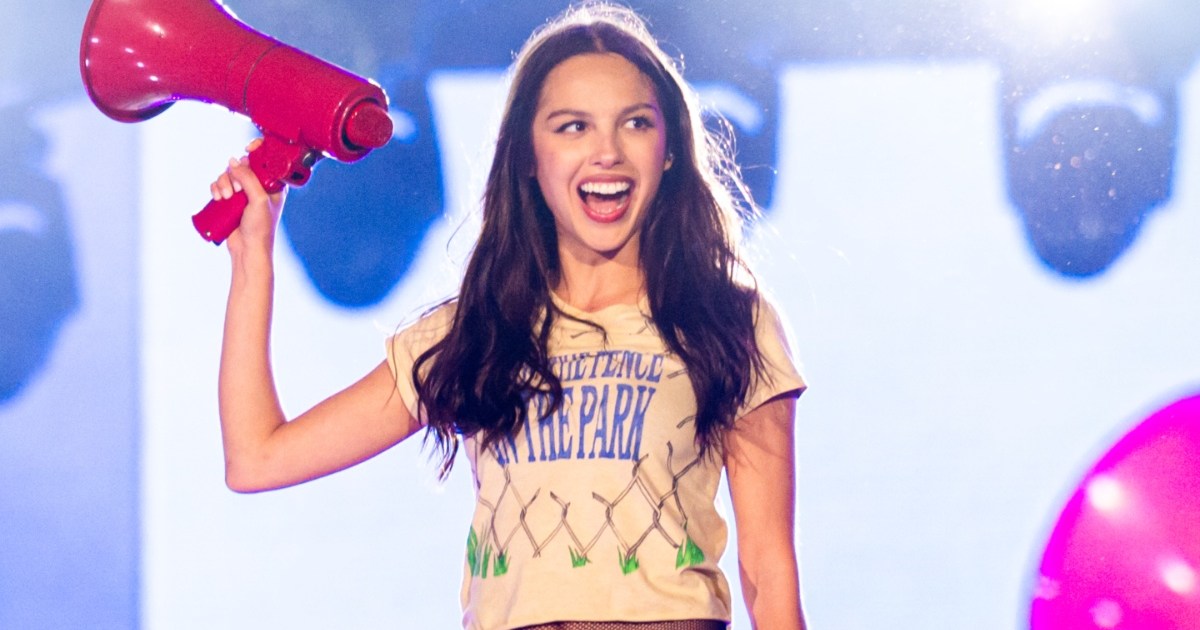 Olivia Rodrigo’s Bra Top & Shorts Look Is Perfect for a Workout