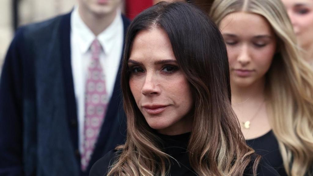 Victoria Beckham Honored by Family Amid Son Brooklyn’s Claims