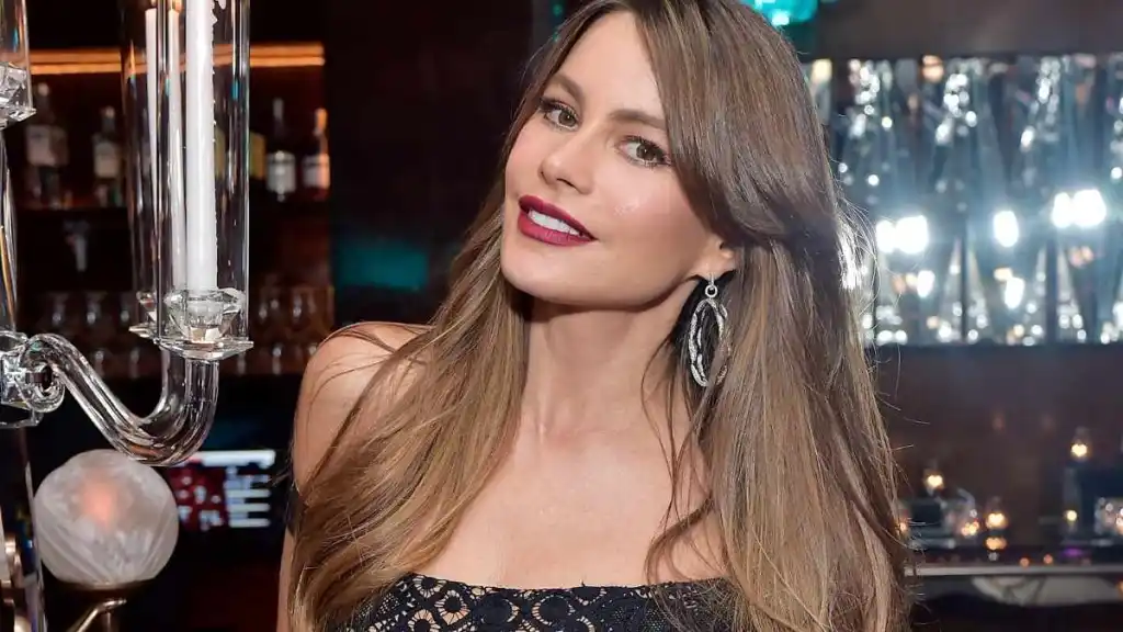 Sofía Vergara Steps Into Valentine’s Day in Statement Lacy Dress