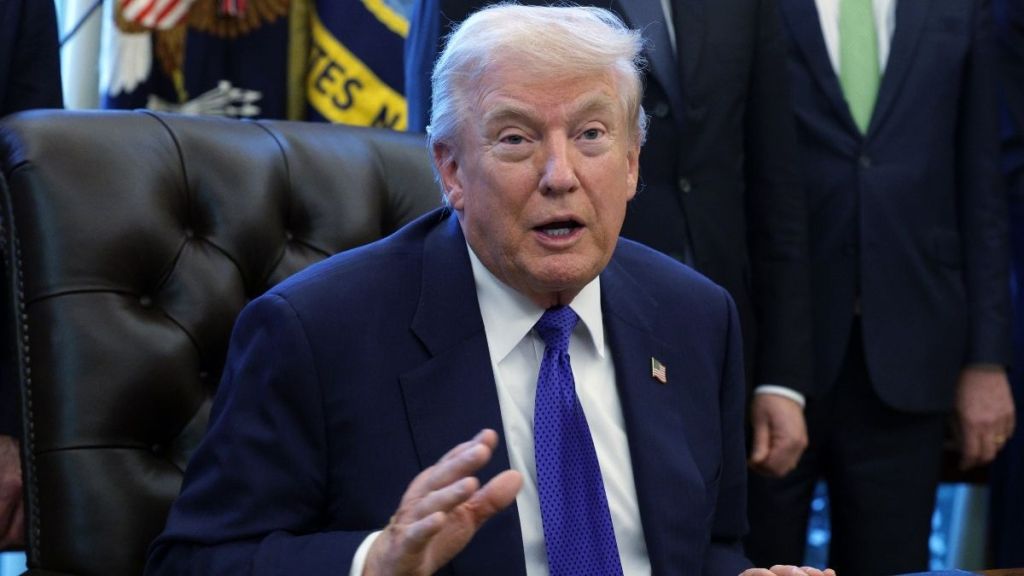 Donald Trump Pushes to Rename Two Transportation Hubs