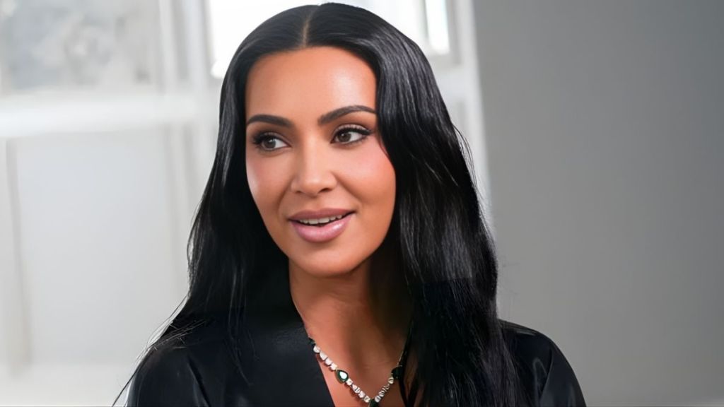 Photos Show What Kim Kardashian's Week Looks Like