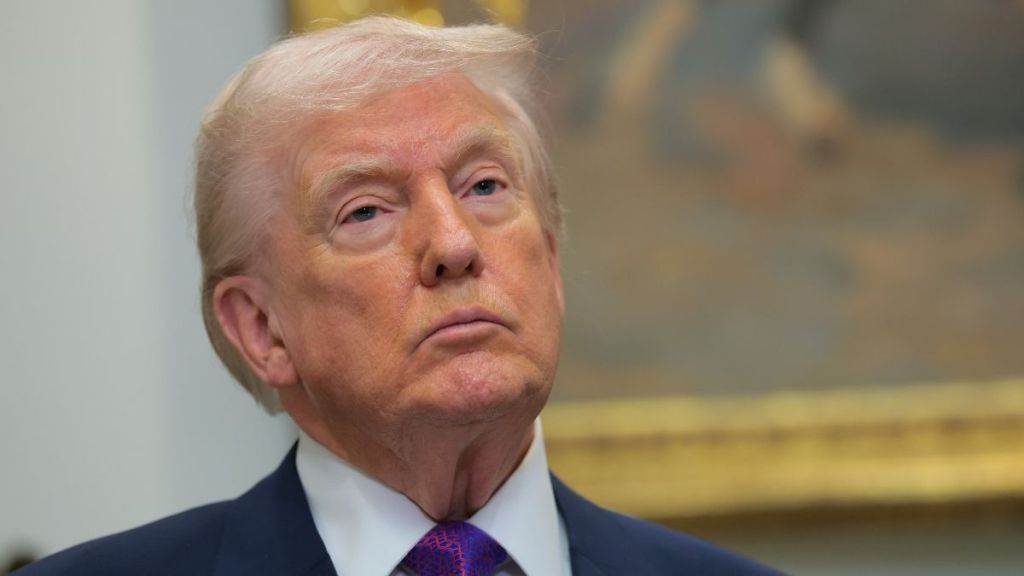 Republicans Put Pressure on Donald Trump Amid Ex-Prince Andrew Arrest