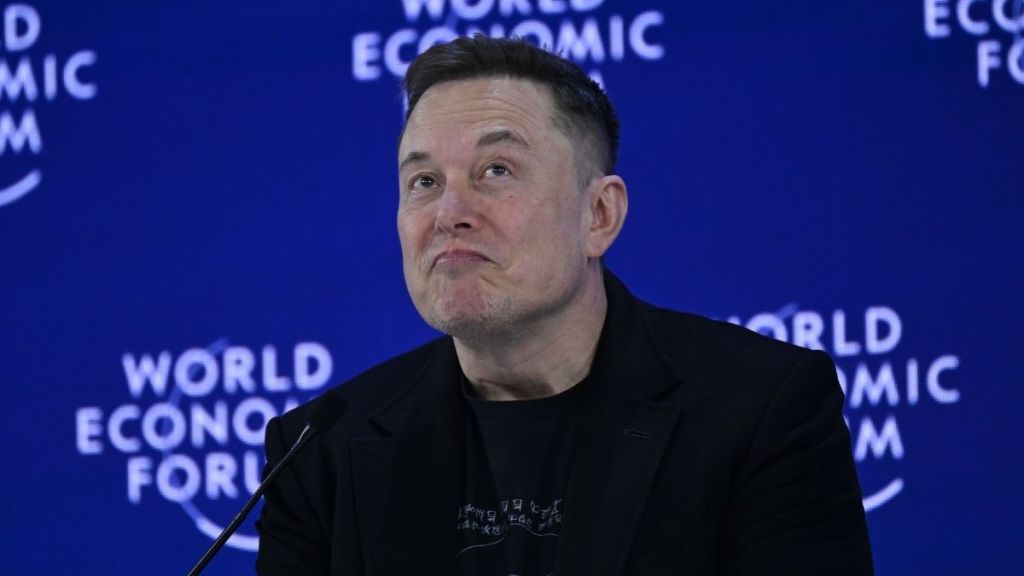 Elon Musk Wants to Build AI Factory on Moon