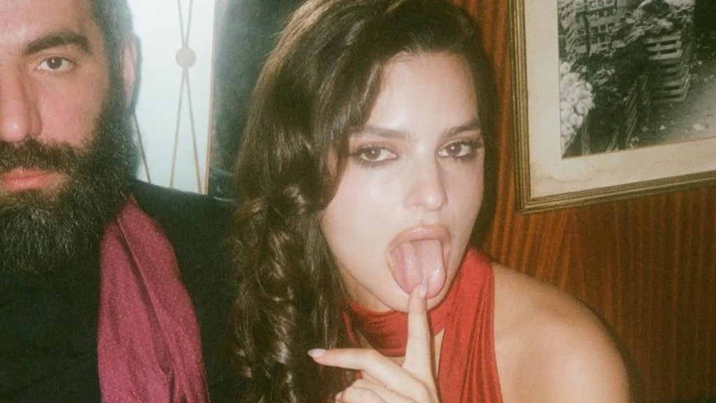 Emily Ratajkowski Captivates in Backless Stunner as Dating Buzz Grows