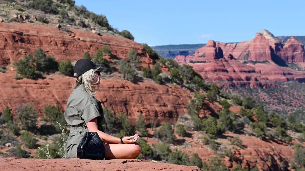 Amanda Frances leaves RHOBH