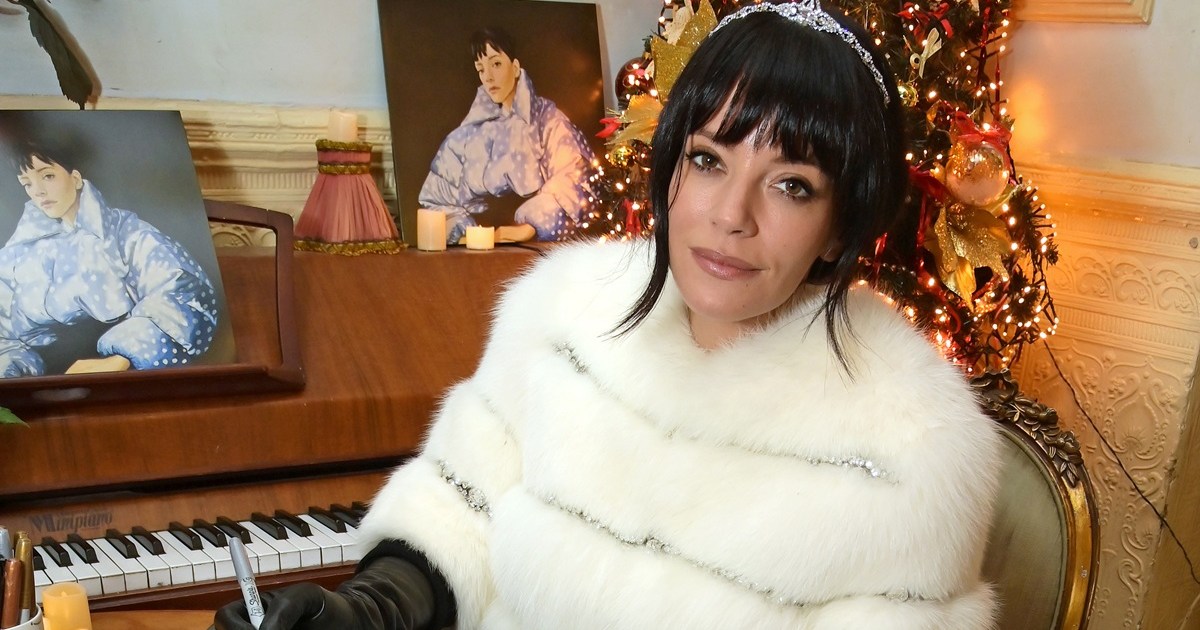 Lily Allen’s Sheer Bodysuit in Elle UK Photo Is Perfect for Valentines Lily Allen’s Sheer Bodysuit in Elle UK Photo Is Perfect for Valentines