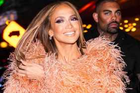 Jennifer Lopez Keeps It Chic in Lacy Dress During Time Out With Kids