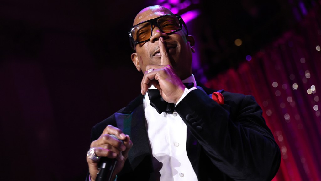 Ja Rule Apologizes After Delta Flight Viral Video