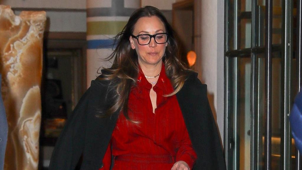 Kaley Cuoco Nails Power Suiting for 'Vanished' Press