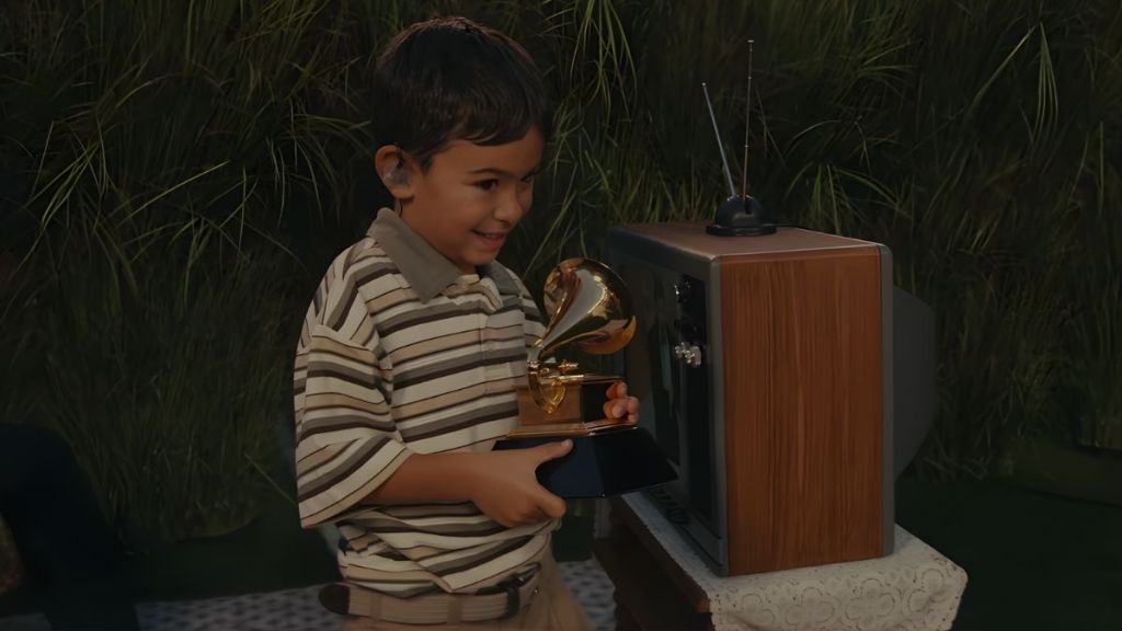 Super Bowl Halftime Show Child Wasn’t Liam Ramos, It Was Lincoln Fox