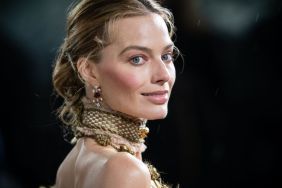 Margot Robbie's Archival Jewelry Takes the Cake at Movie Premiere