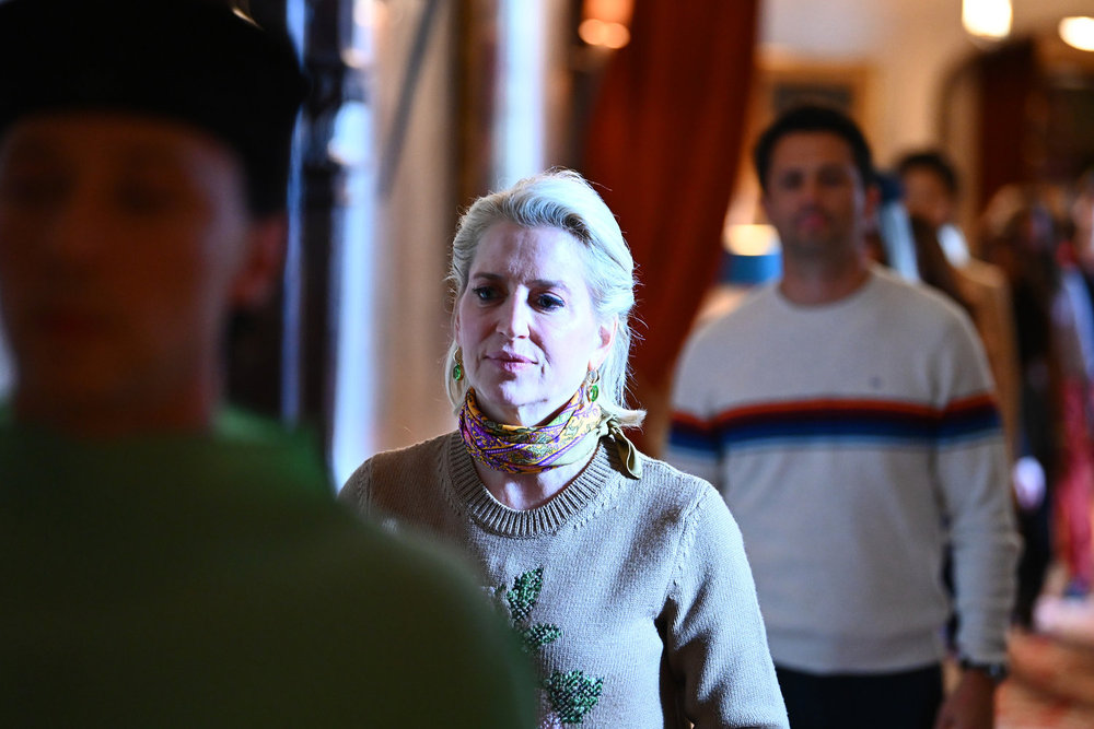 Dorinda Medley walking into the roundtable on The Traitors Season 4