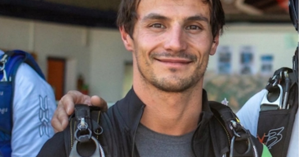 World Champion Skydiver Dies After Parachute Failed To Open