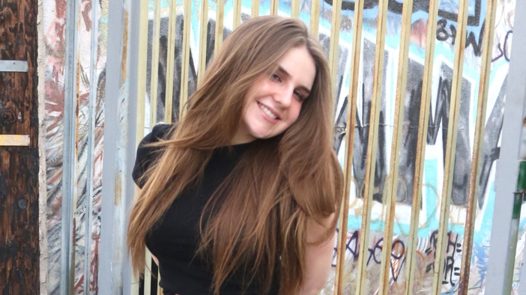 OnlyFans’ Piper Rockelle Sparks Buzz in Bikini Bottoms Amid New Romance