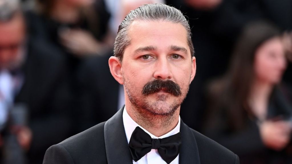 Shia LaBeouf Reportedly Kisses Mystery Woman After Arrest