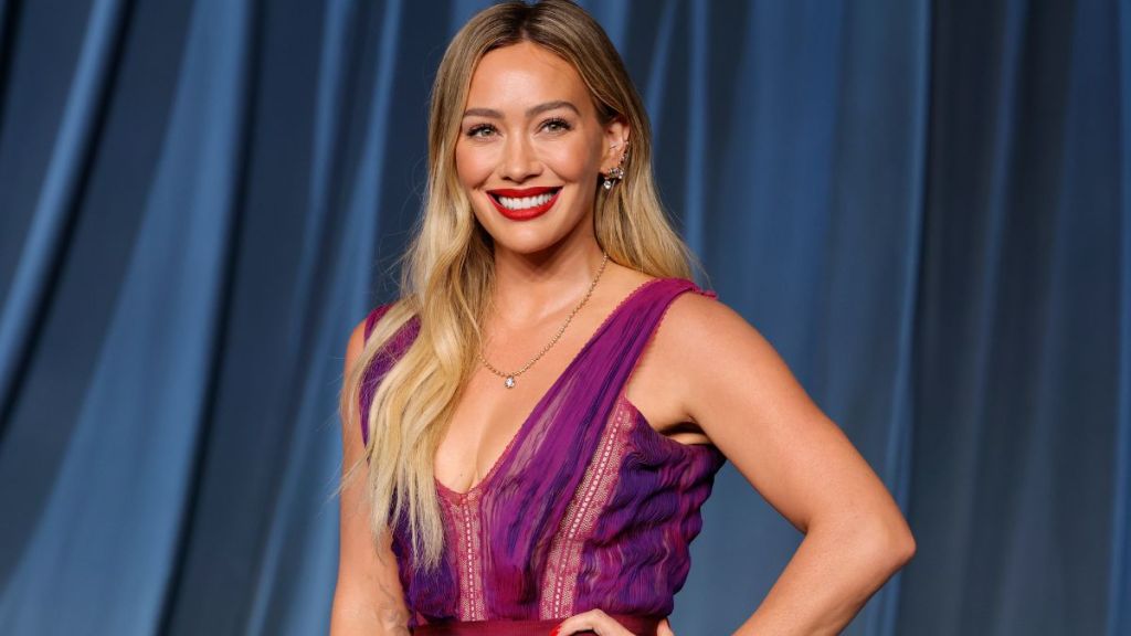 Hilary Duff Reflects on 'Complicated' Family Amid Feud With Sister