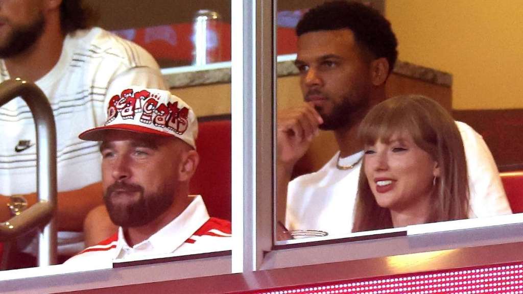 Travis Kelce's Fiancée Was at Super Bowl Party But There's a Catch